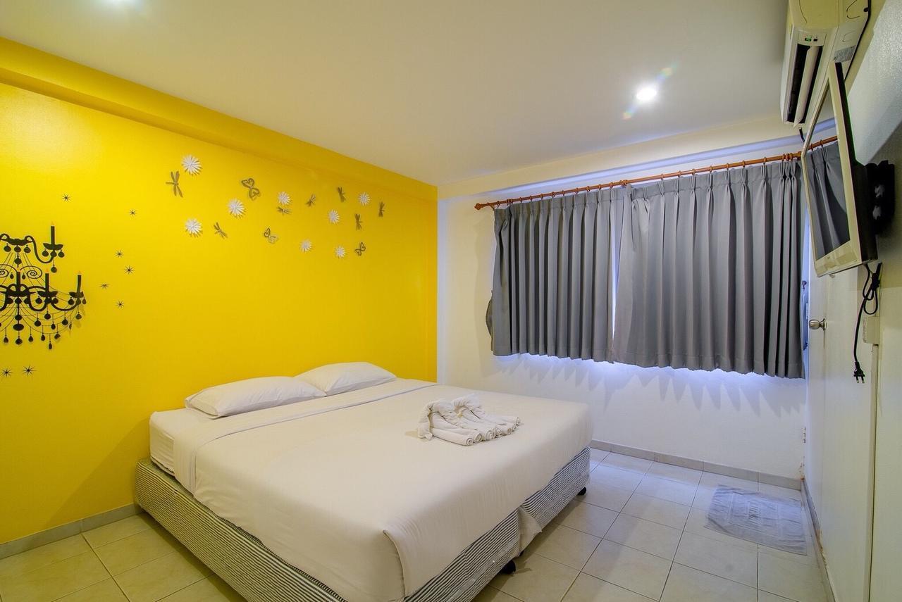 Blue Moon Hotel Hua Hin Exterior photo